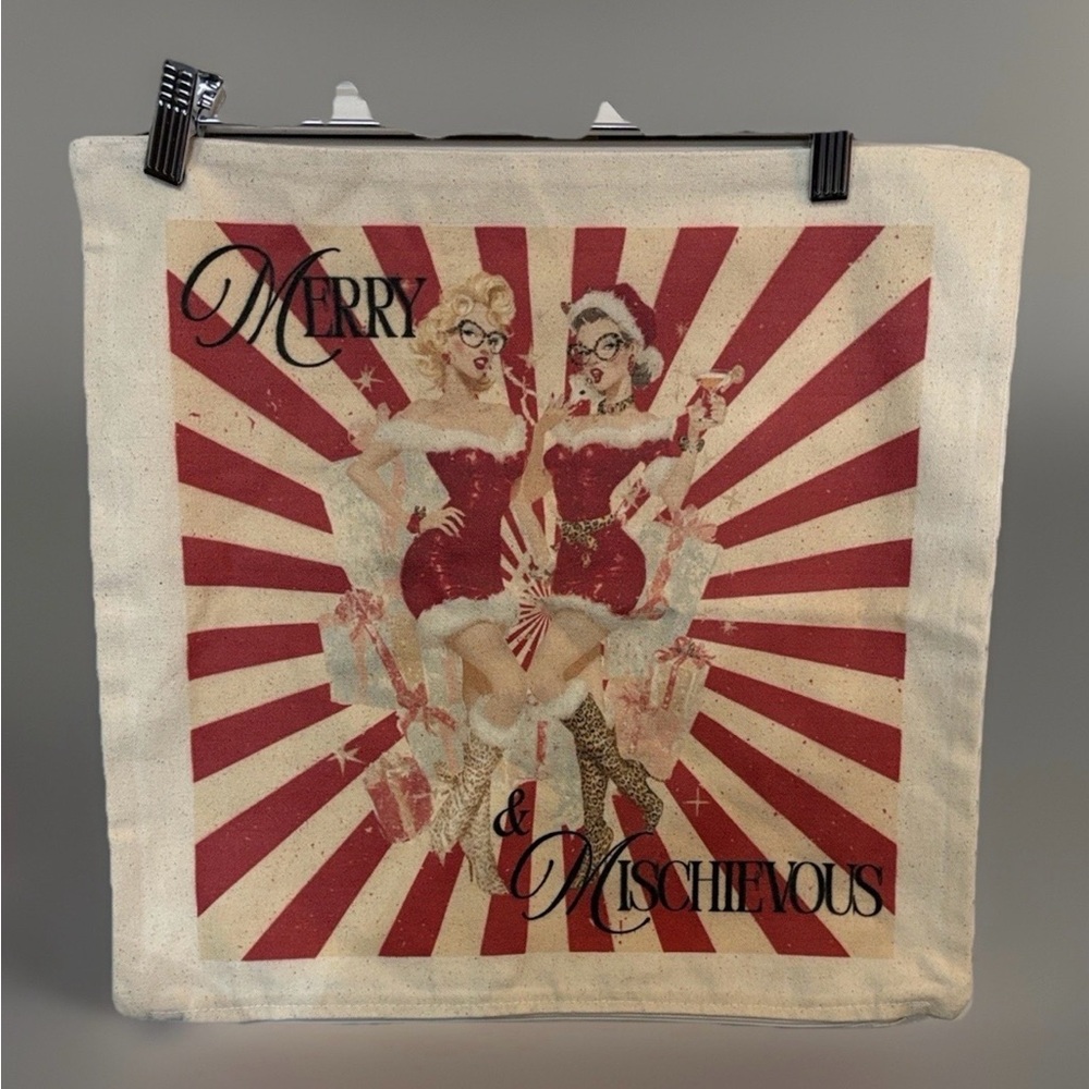 NWOT throw pillow cover Christmas Vintage Style pin up girl qty 1 Red and Cream